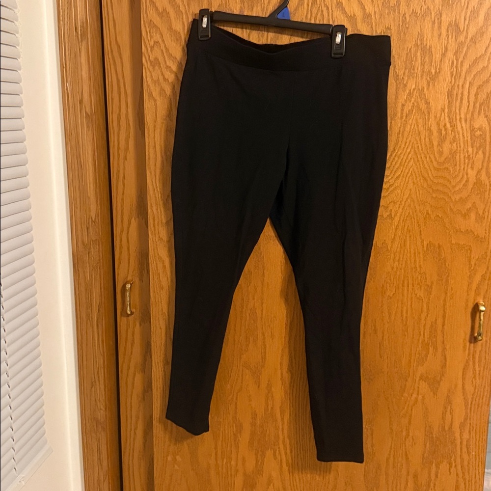 Torrid Classic Black leggings